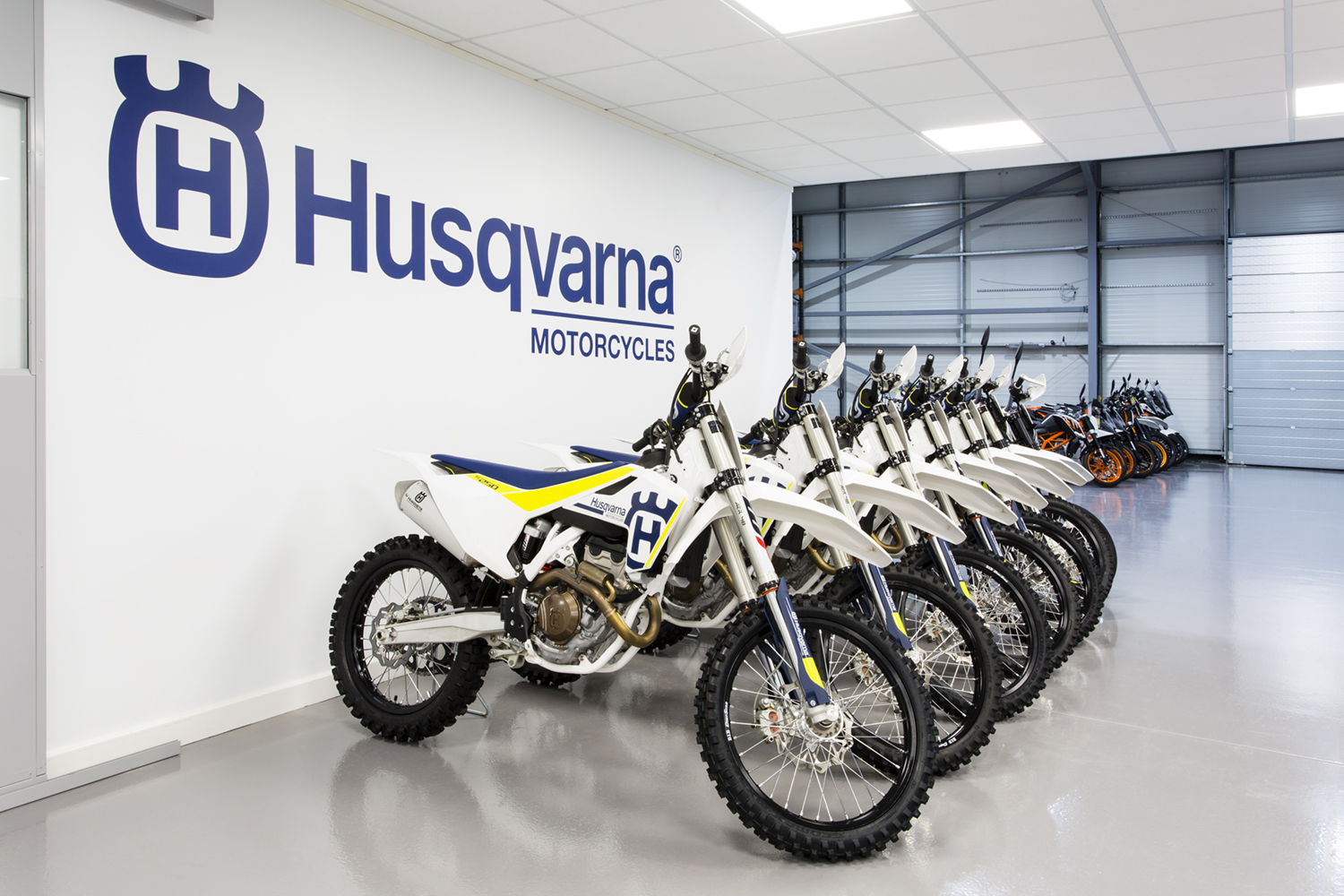 Husqvarna on sale motorcycle dealer